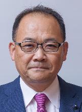 玄素議員の写真