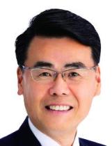伊藤議員の写真