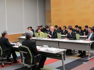 4月8日 原子力発電等に関する緊急申し入れ2