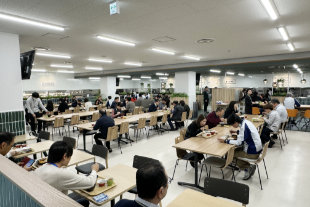 シックな内装