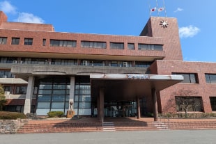 米子市役所本庁舎外観