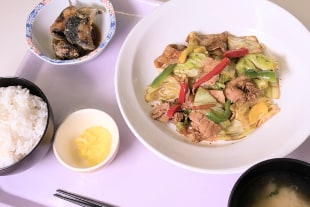 この日のBLDランチ 鳥取県産キャベツが美味しい回鍋肉