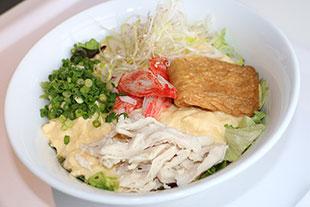 イケア神戸で働いている人のみが食べれるチャッキーうどんの完成写真