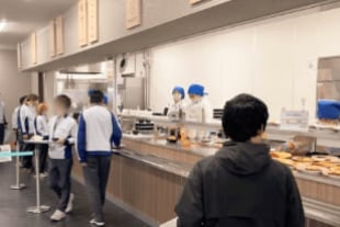 パナソニック エナジー和歌山食堂カウンター