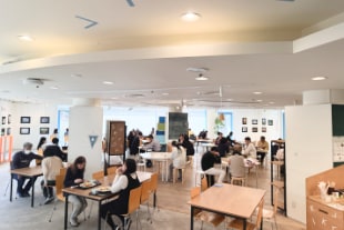 亀岡市役所アトリエカフェ利用の様子