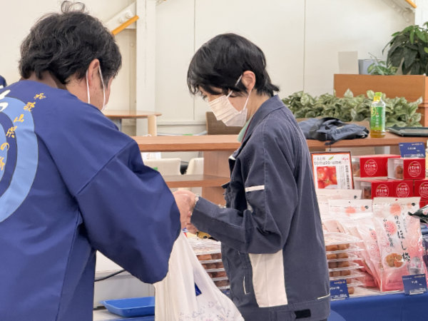 展示販売の様子3