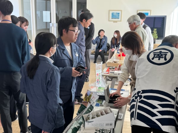 TOWA本社・工場 社員食堂 京都府の出店の様子1