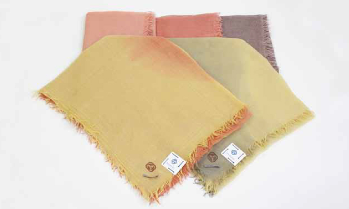 Bengala Dyed Cashmere Shawls - Hosokawa Woollen Textile (Osaka Prefecture)