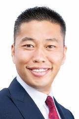 福山議員の写真