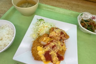 ランチメニュー「ミラノ風チーズカツレツ」