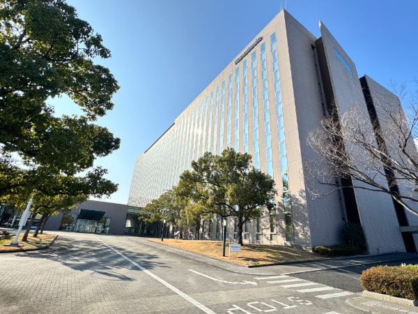 カナデビア株式会社 本社