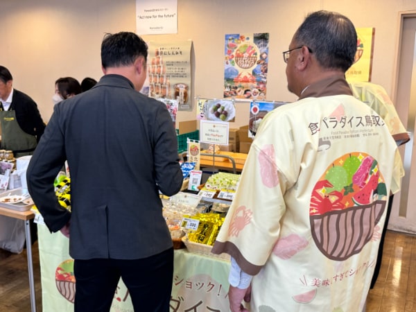 鳥取県の出店事業者の様子1