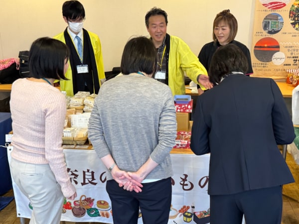 奈良県の出店事業者の様子1