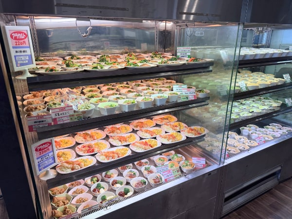 陳列されたプレートの様子