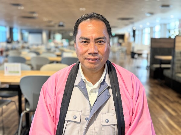 京都市の出店者へのインタビューのようす